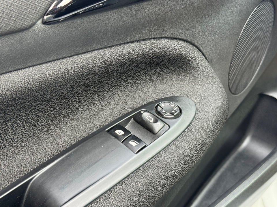 DS DS 3 1,6 BlueHDi 100 Style+ 3d