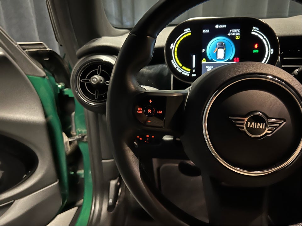 MINI Cooper SE Classic Trim 3d