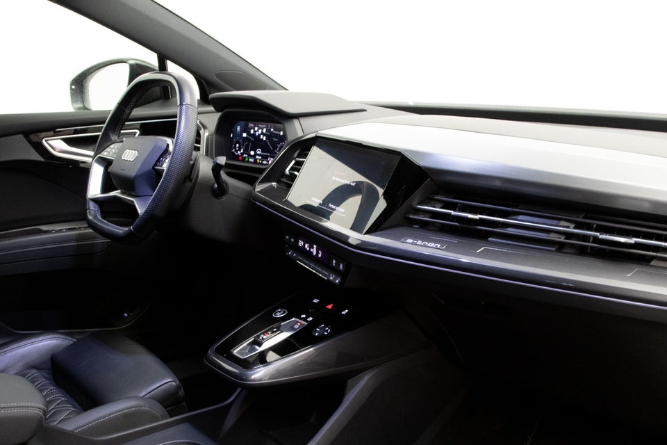Audi Q4 e-tron 40 S-line 5d