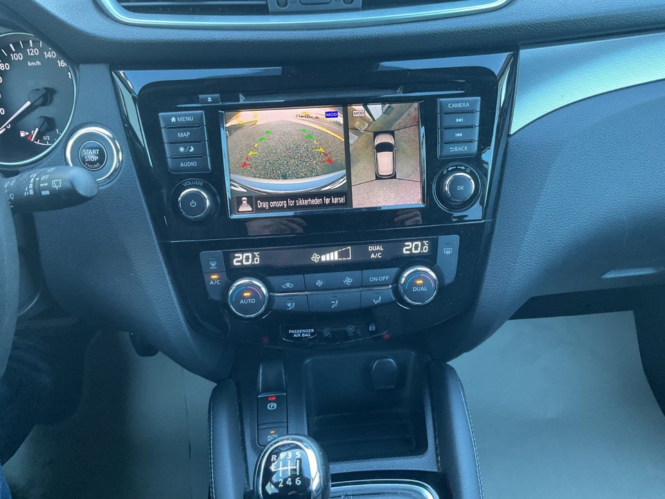 Nissan Qashqai 1,3 Dig-T 140 N-Connecta 5d