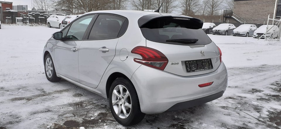 Peugeot 208 1,6 BlueHDi 100 Active 5d