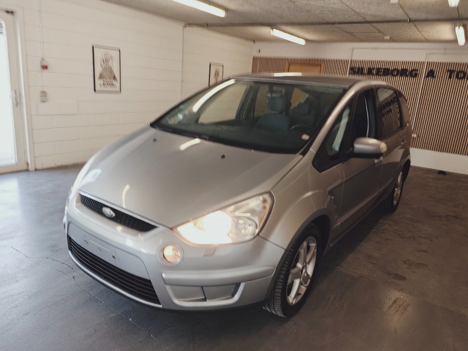 Ford S-MAX 2,0 Trend 5d