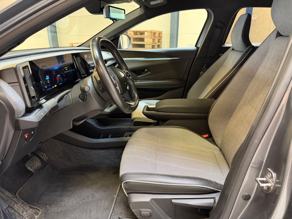 Renault Megane E-Tech 60 Techno 5d