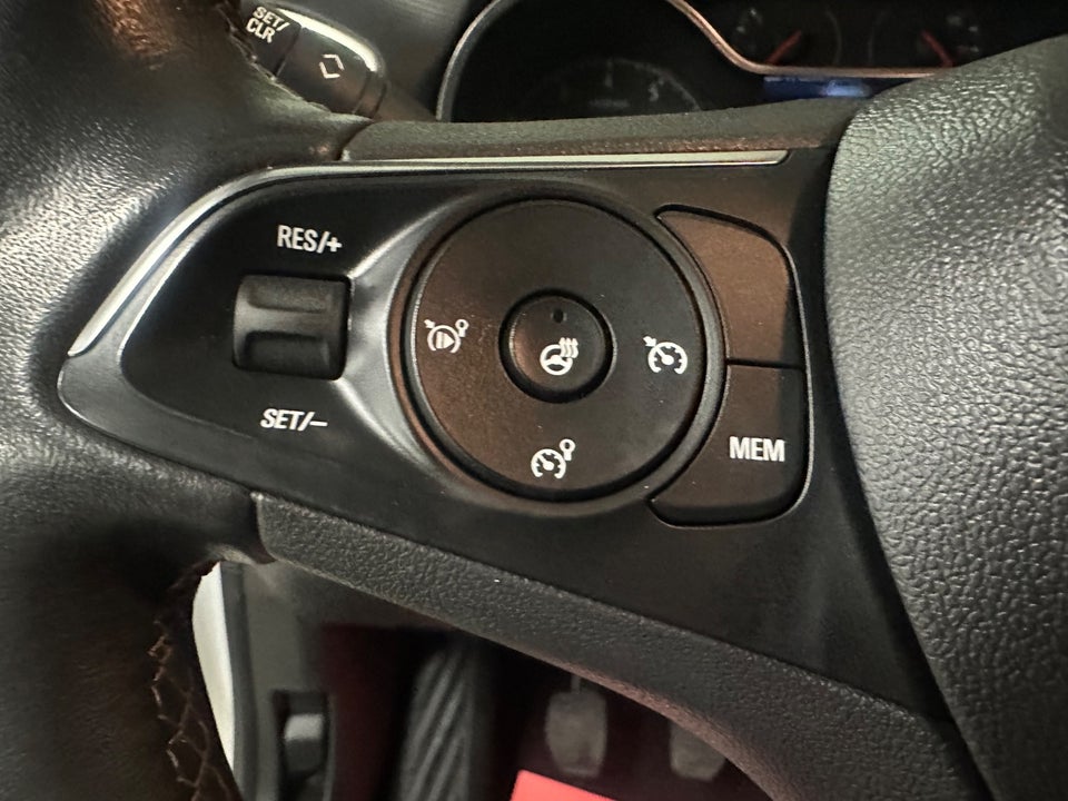 Opel Crossland 1,2 Sport 5d