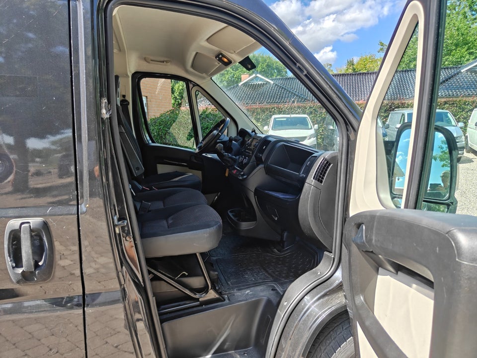 Peugeot Boxer 335 2,0 BlueHDi 130 L2H2