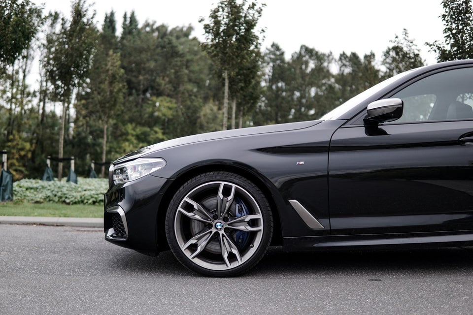 BMW M550i 4,4 xDrive aut. 4d