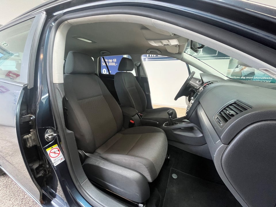 VW Golf V 1,4 TSi 122 Trendline Variant 5d