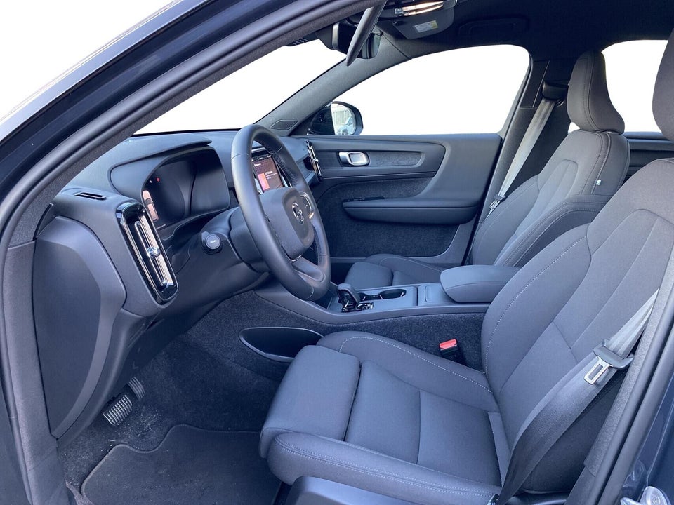 Volvo EX40 Extended Range Plus 5d