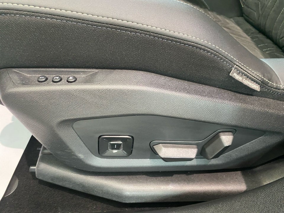 Peugeot e-5008 77 GT 7prs 5d