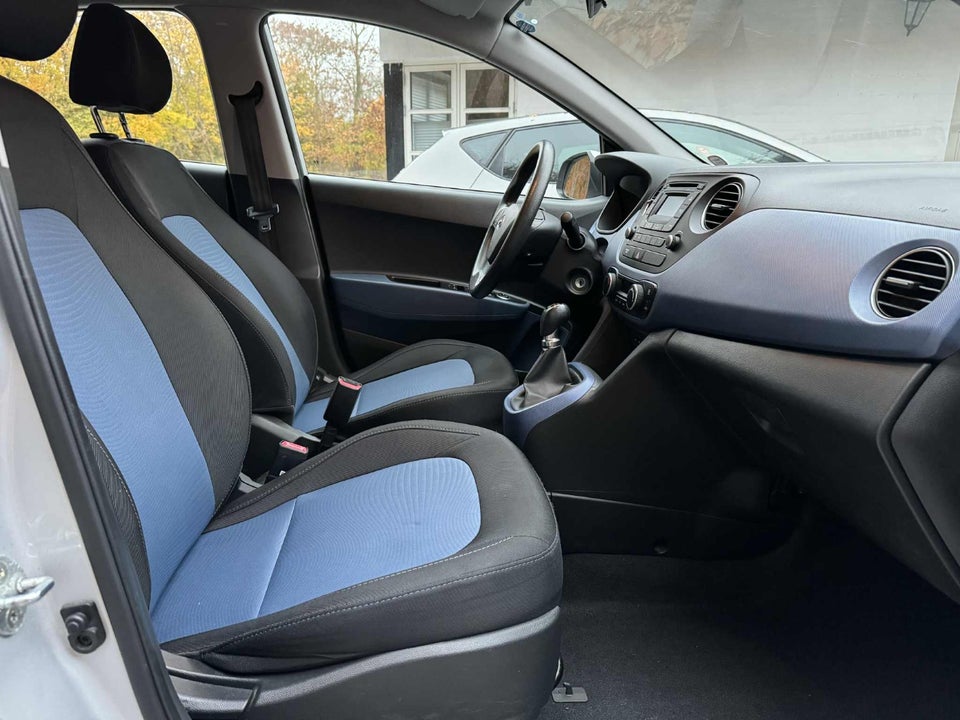 Hyundai i10 1,0 Vision 5d