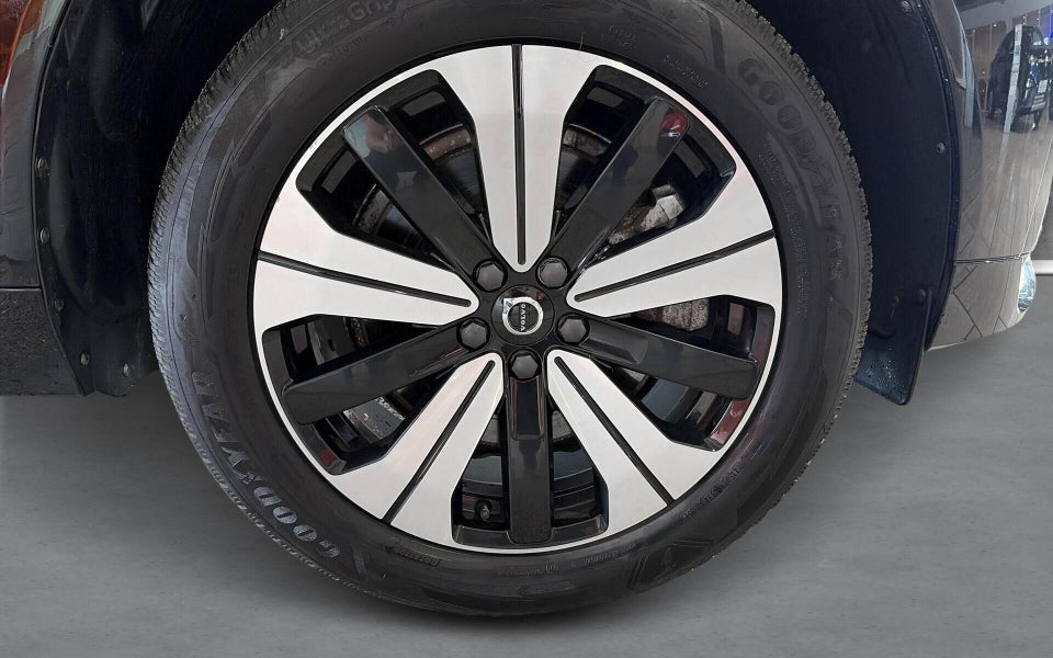 Volvo XC60 2,0 T6 ReCharge R-Design aut. AWD 5d