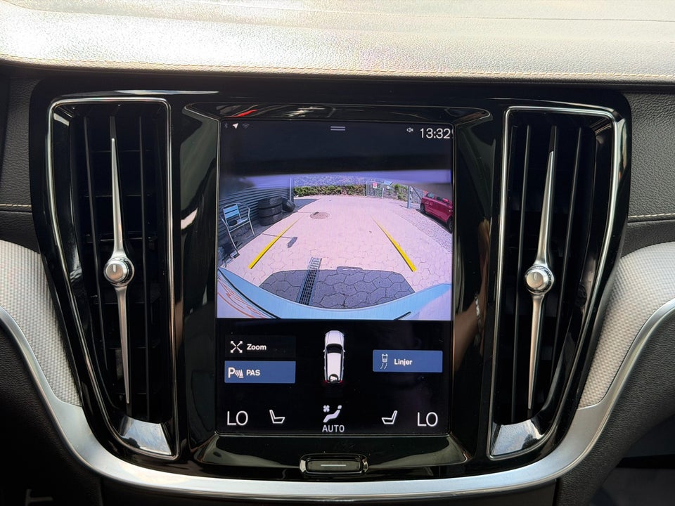 Volvo V60 2,0 T6 ReCharge R-Design aut. AWD 5d