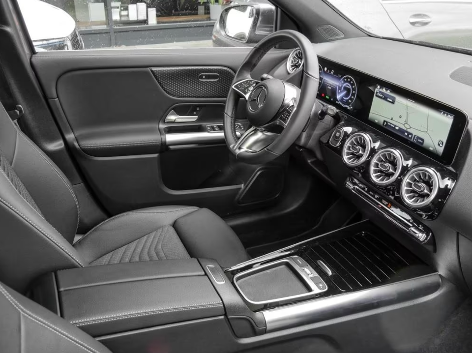 Mercedes EQA250+ Progressive Advance 5d