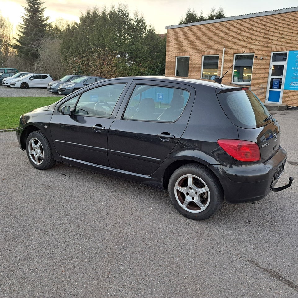 Peugeot 307 2,0 Griffe 5d