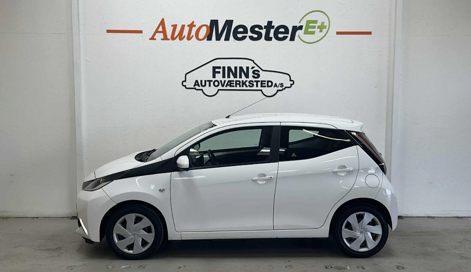 Toyota Aygo 1,0 VVT-i x-touch 5d