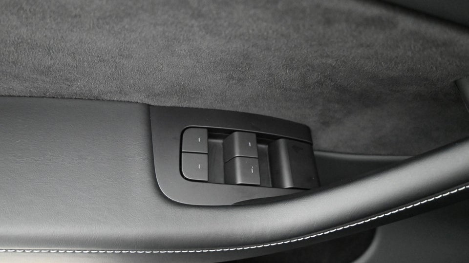 Tesla Model Y Performance AWD 5d