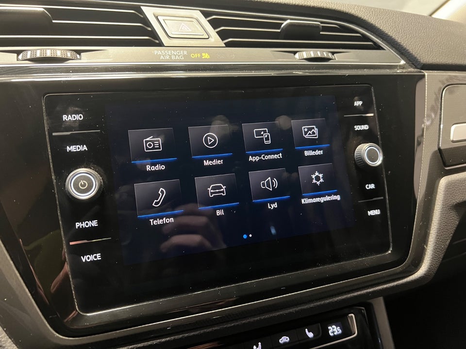 VW Touran 1,6 TDi 115 IQ.Drive DSG 7prs 5d