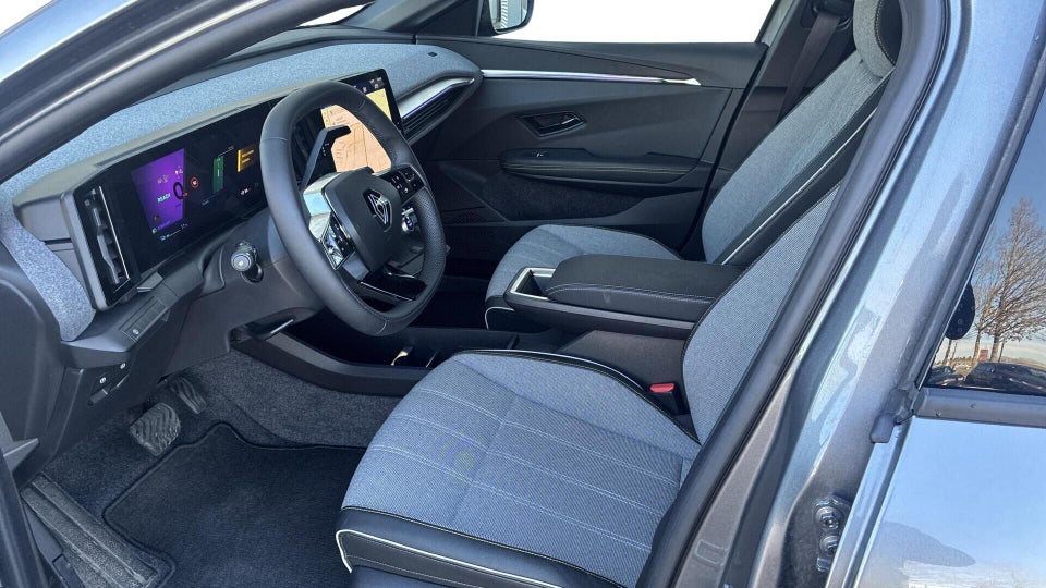 Renault Megane E-Tech 60 Techno 5d