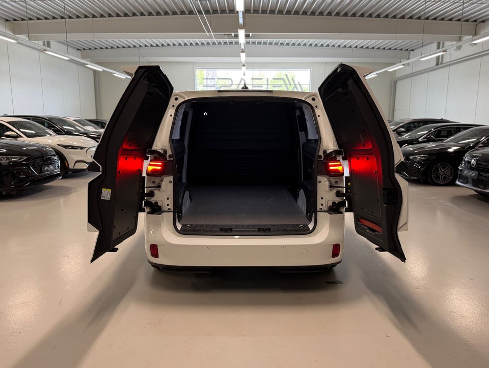 VW ID. Buzz 77 Cargo Pro