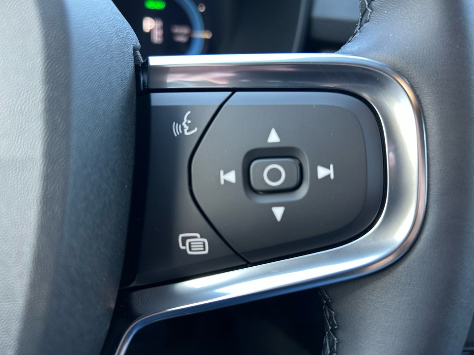 Volvo XC40 ReCharge Plus 5d