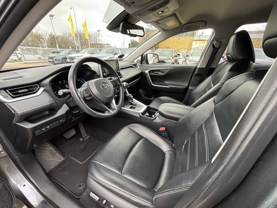 Toyota RAV4 2,5 Hybrid H3 Comfort MDS 5d