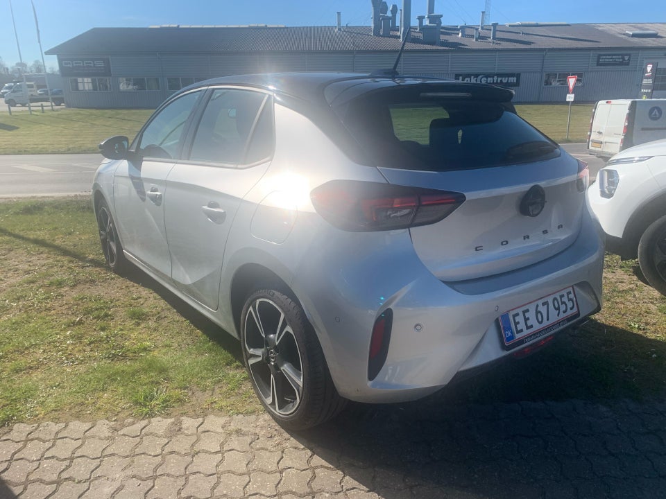 Opel Corsa 1,2 T 100 GS 5d