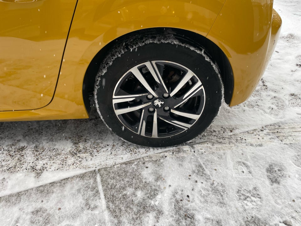 Peugeot 208 1,2 PureTech 100 Platin Sport EAT8 5d