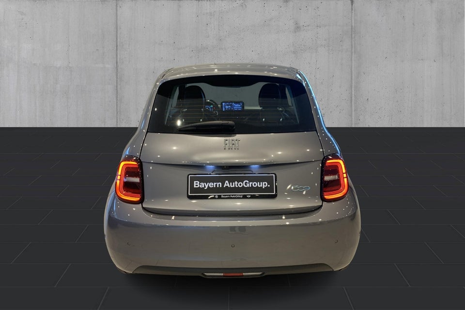 Fiat 500e 42 Icon 3d