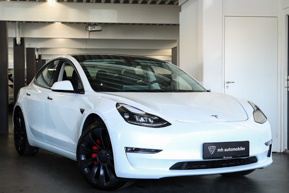 Tesla Model 3 Performance AWD 4d