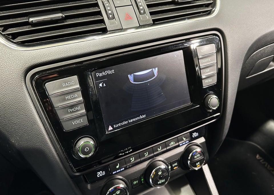 Skoda Octavia 1,6 TDi 110 Style Combi DSG 5d