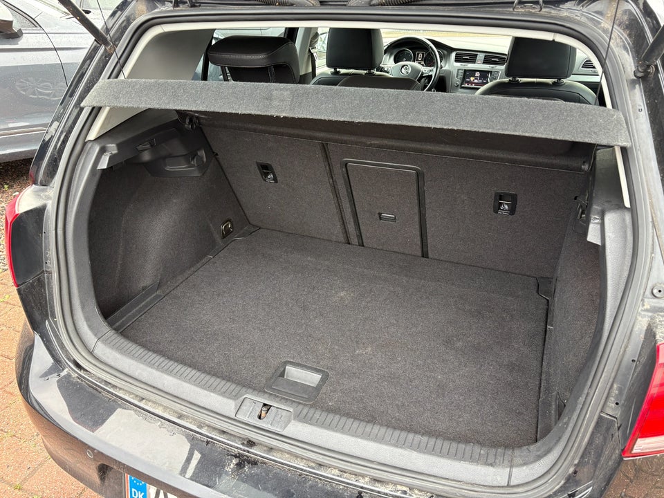 VW Golf VII 1,6 TDi 110 BlueMotion 5d