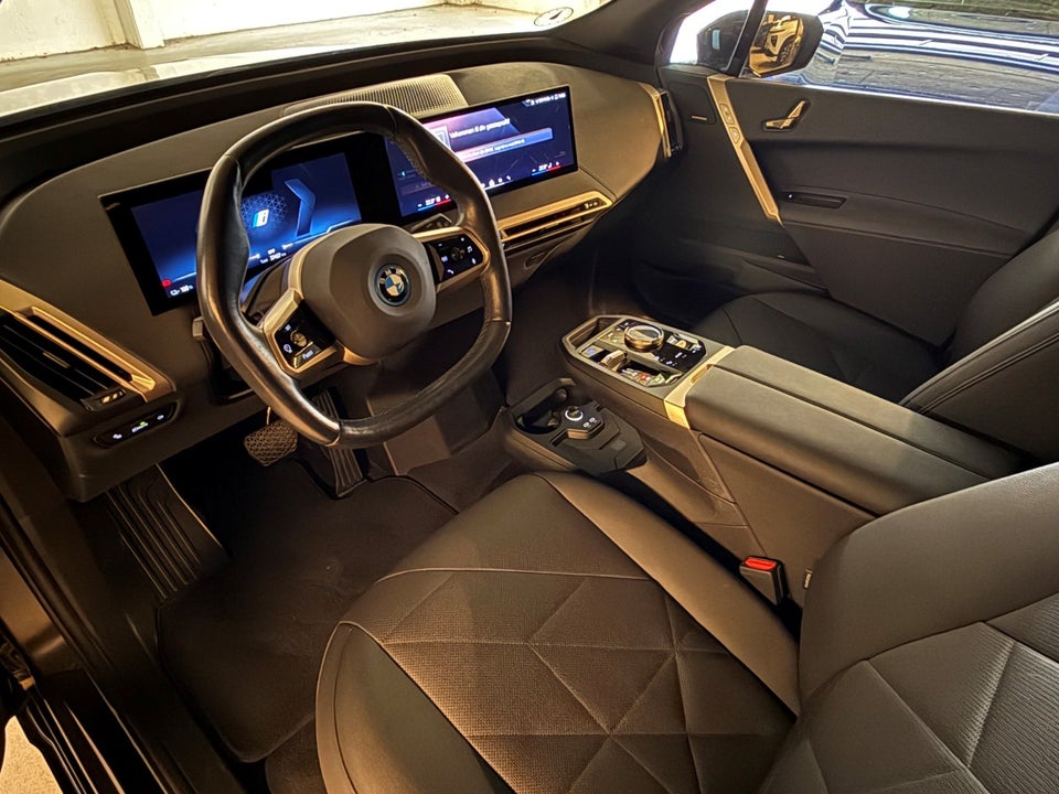 BMW iX xDrive40 Supercharged 5d