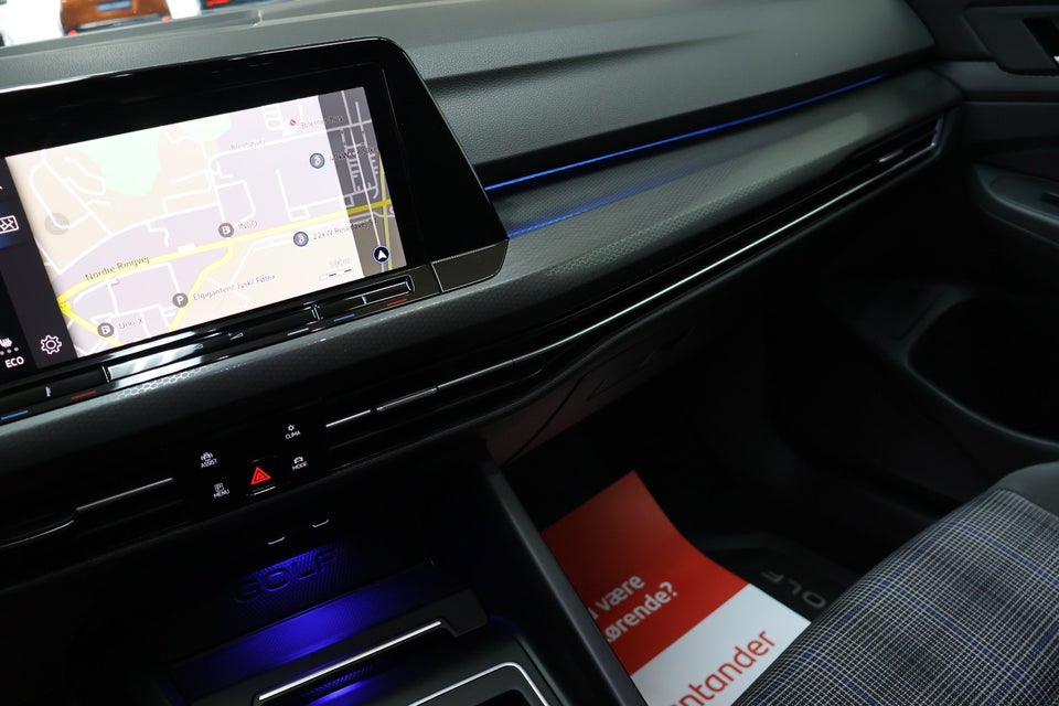 VW Golf VIII 1,4 GTE DSG 5d