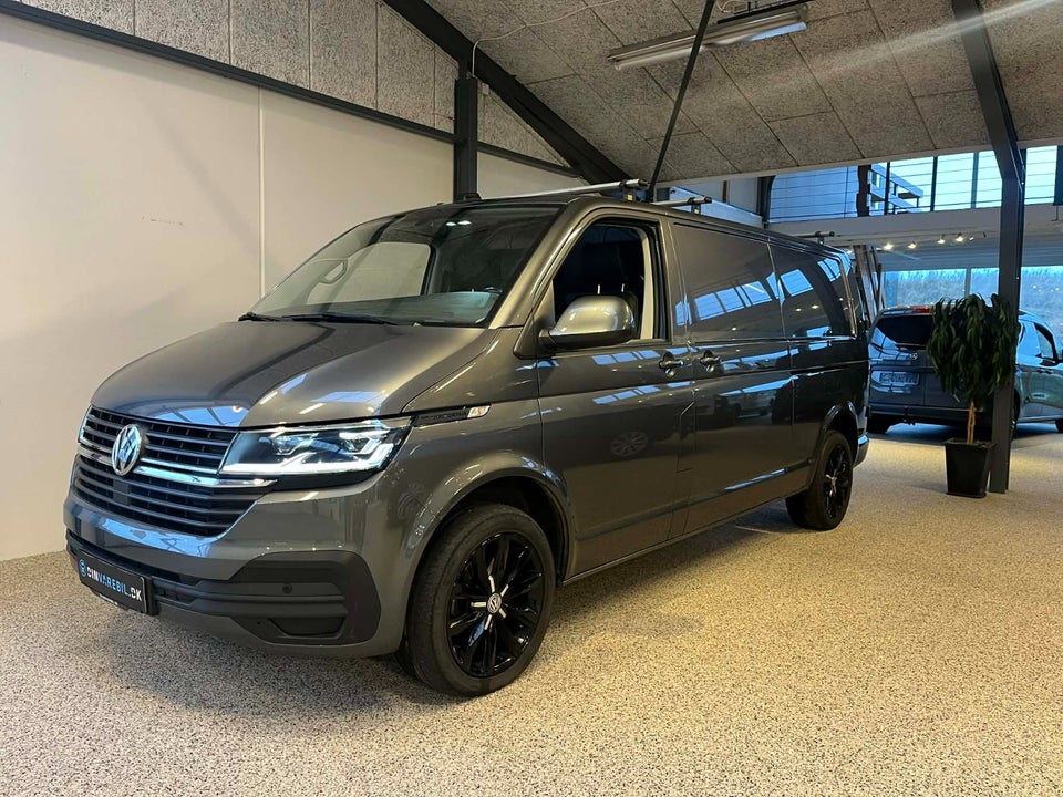 VW Transporter 2,0 TDi 150 Kassevogn DSG lang