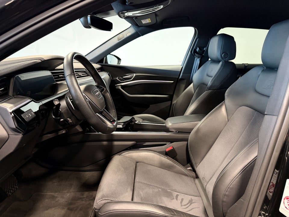 Audi e-tron 55 S-line quattro 5d