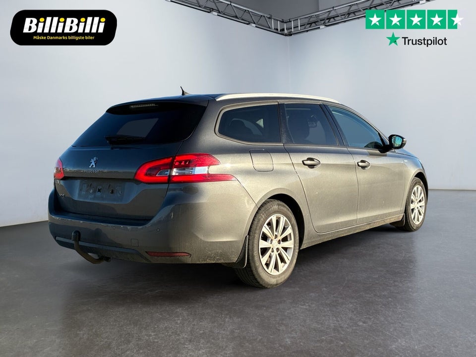 Peugeot 308 1,5 BlueHDi 130 Style+ 5d
