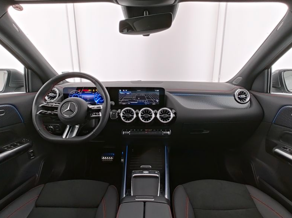 Mercedes EQA250+ AMG Line Advanced Plus 5d
