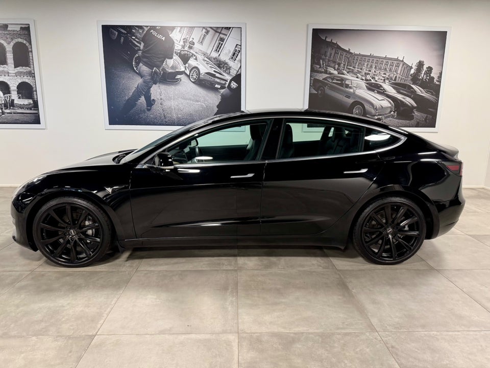 Tesla Model 3 Long Range AWD 4d
