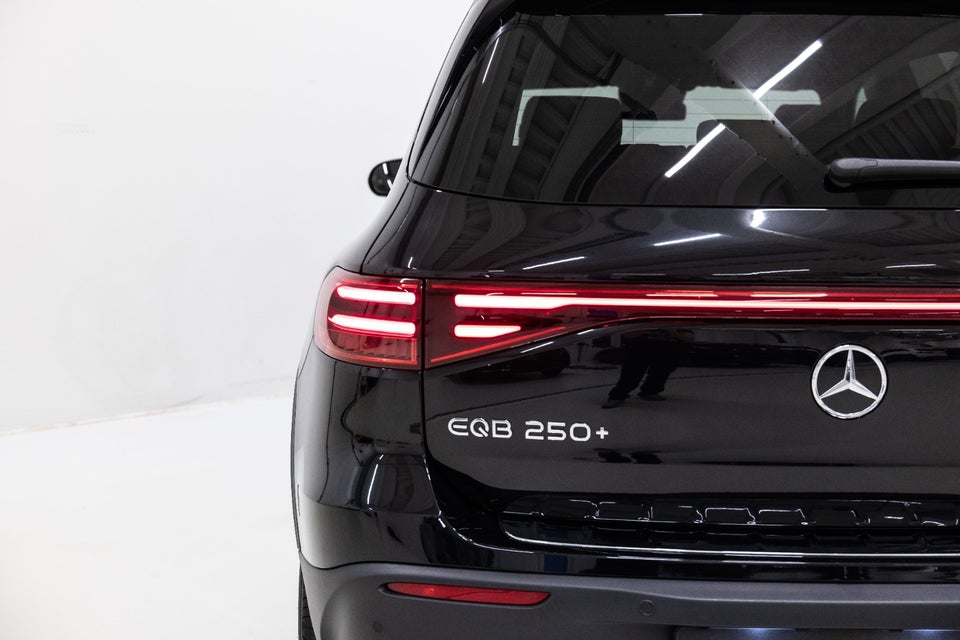 Mercedes EQB250+ AMG Premium 5d