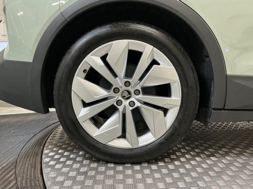 Skoda Elroq 60 iV Loft 5d