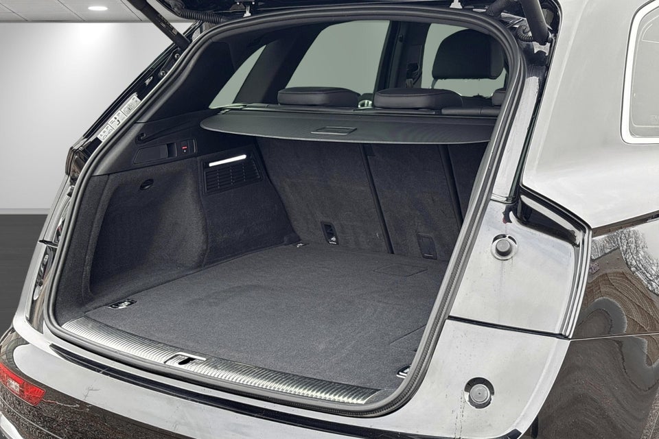 Audi Q5 50 TFSi e S-line quattro S-tr. 5d