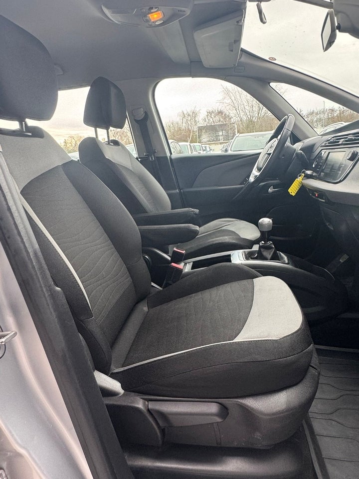 Citroën Grand C4 Picasso 1,2 PureTech 130 Seduction 7prs 5d