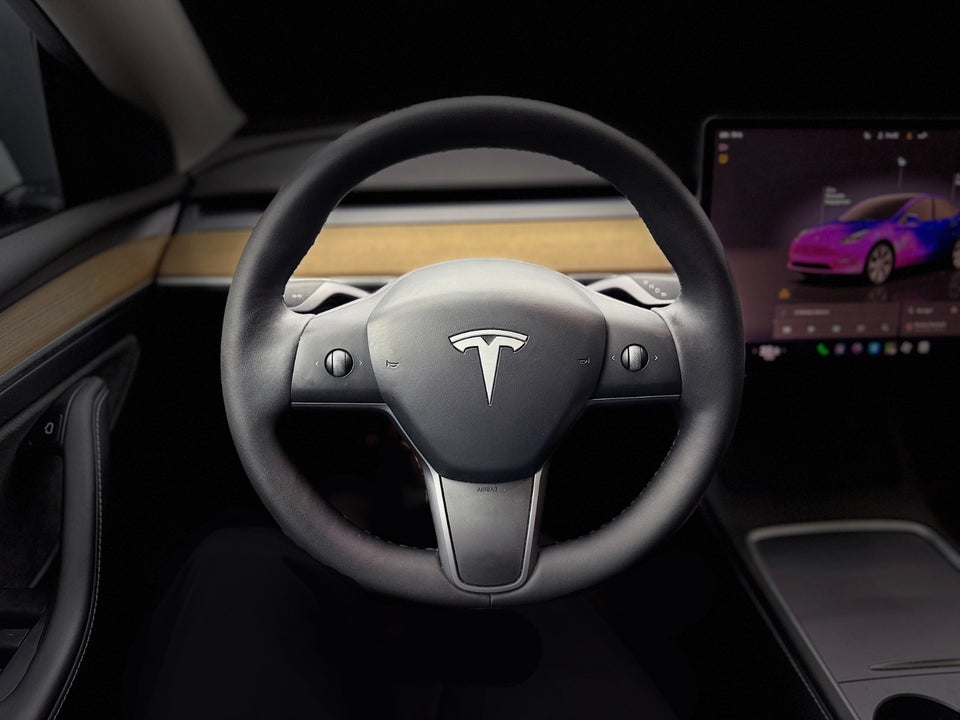 Tesla Model Y RWD 5d