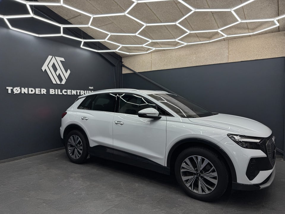 Audi Q4 e-tron 40 Advanced 5d