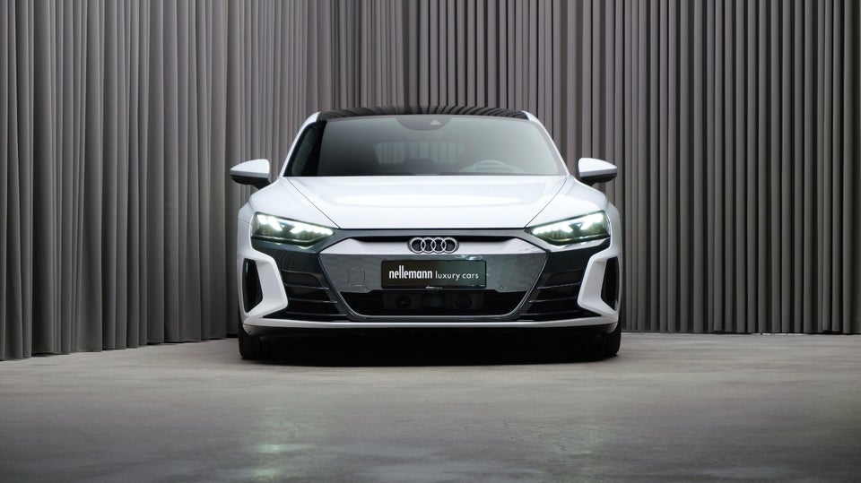 Audi e-tron GT quattro 4d