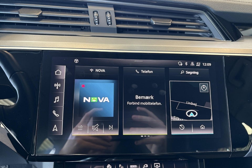 Audi e-tron 50 quattro 5d