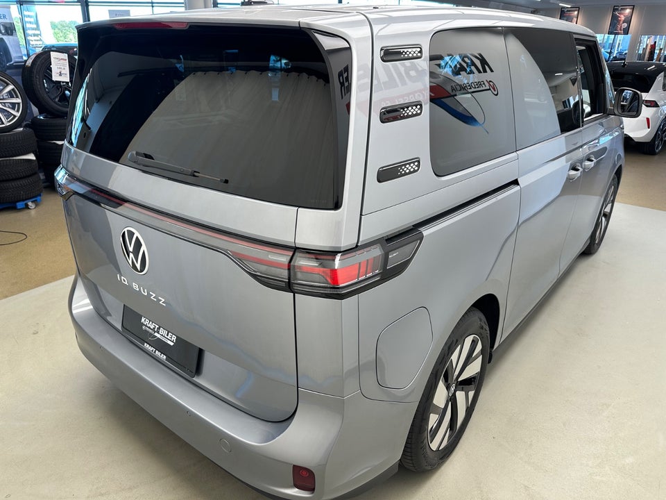 VW ID. Buzz 77 Pro SWB 5d