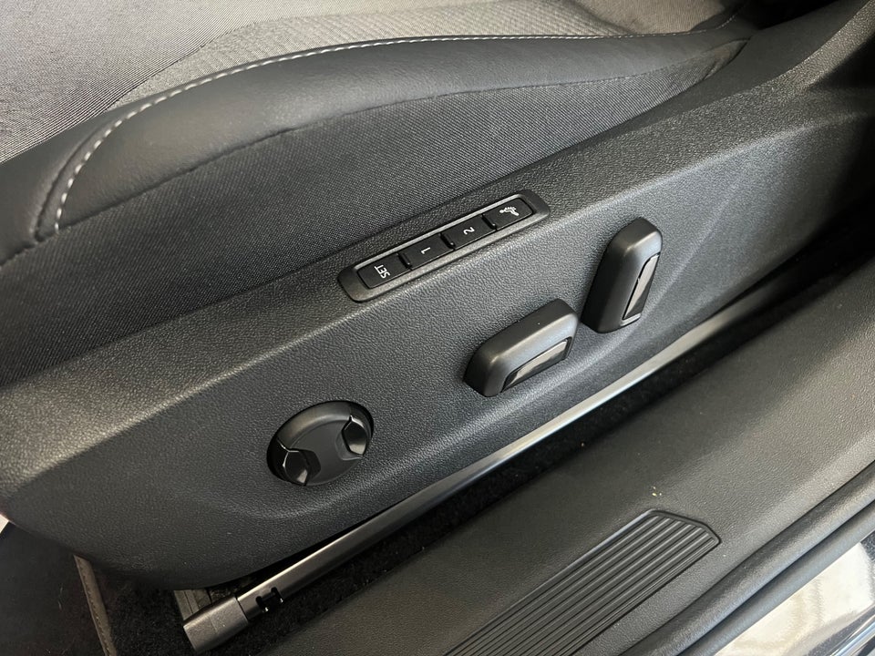 Skoda Enyaq 80 iV Loft 5d