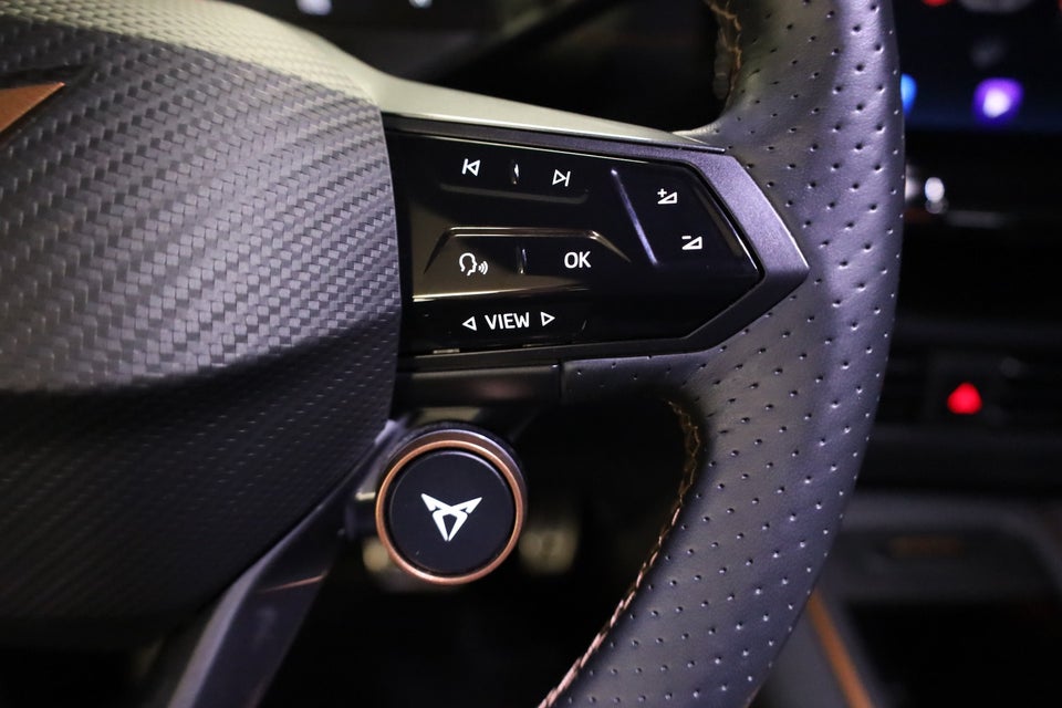 Cupra Born 77 e-Boost Dinamica Pack High 5d