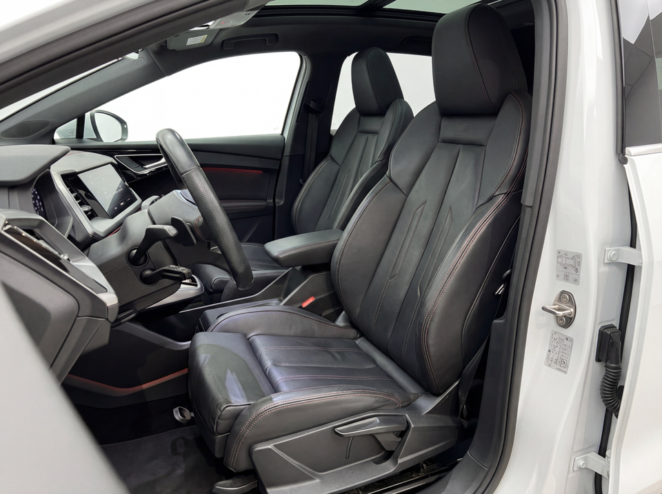 Audi Q4 e-tron 40 Advanced 5d